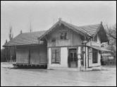 Bahnhof Gelterkinden (Hinteransicht) nach Betriebseinstellung 1916.