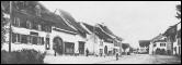 Die Postkarte um 1905 zeigt die Huserzeile in Bckten wo die S.G.B. gewhnlich ihren Halt beim Restaurant Hischen machte.